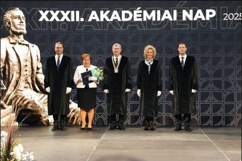 Pro Universitate díj