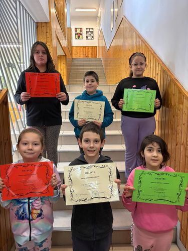 Iskolánk alsós SNI, BTMN tanulói idén is Szépíróversenyen vettek részt , 1- 4. osztályig. Az 1.- 2. évfolyamon én a 3.- 4. évfolyamon hírdettünk nyerteseket.